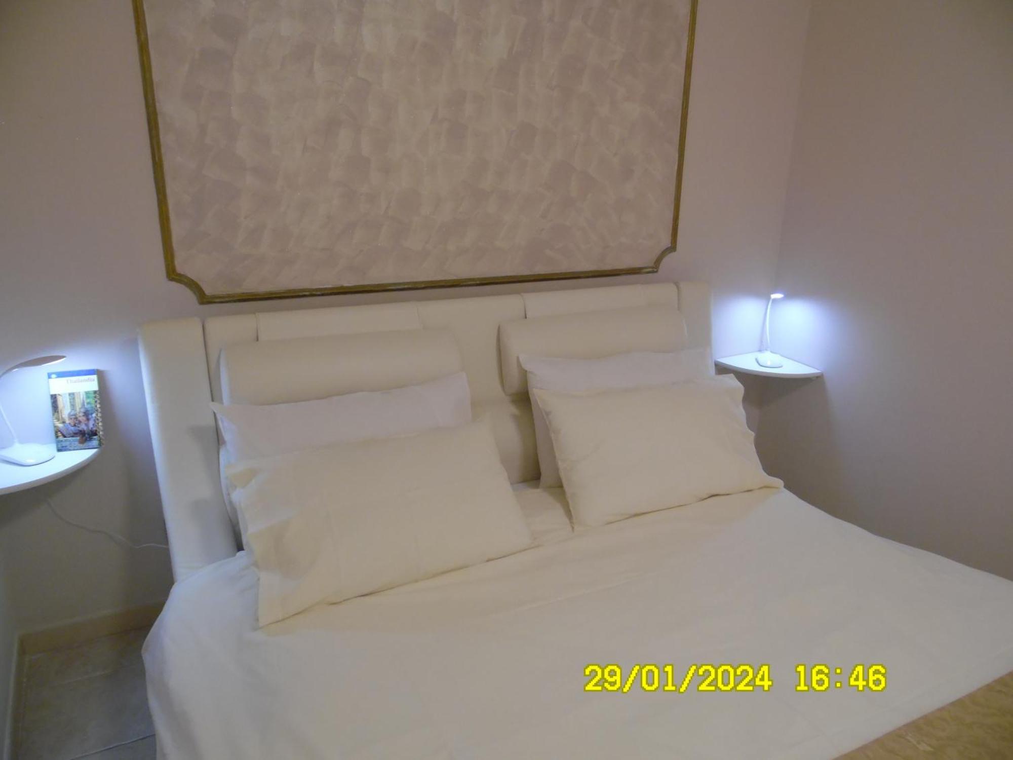 La Casa Di Giuditta - B&B Casa Vacanze - Ramacca ภายนอก รูปภาพ